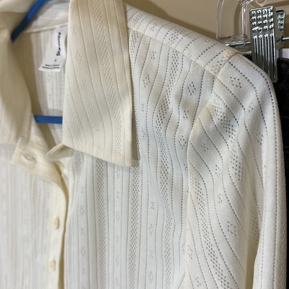 NWT Abound Cardi top Cream Long Sleeve Button Top Collar Sz S - Picture 4 of 8